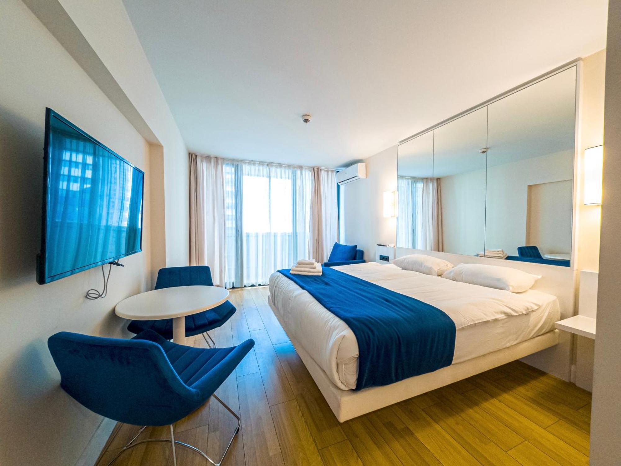 Cozy City Apartments In Orbi Batumi Bagian luar foto